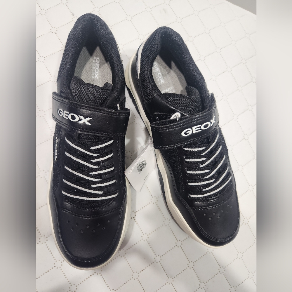 Geox new boys sneaker trainers 37 black white
